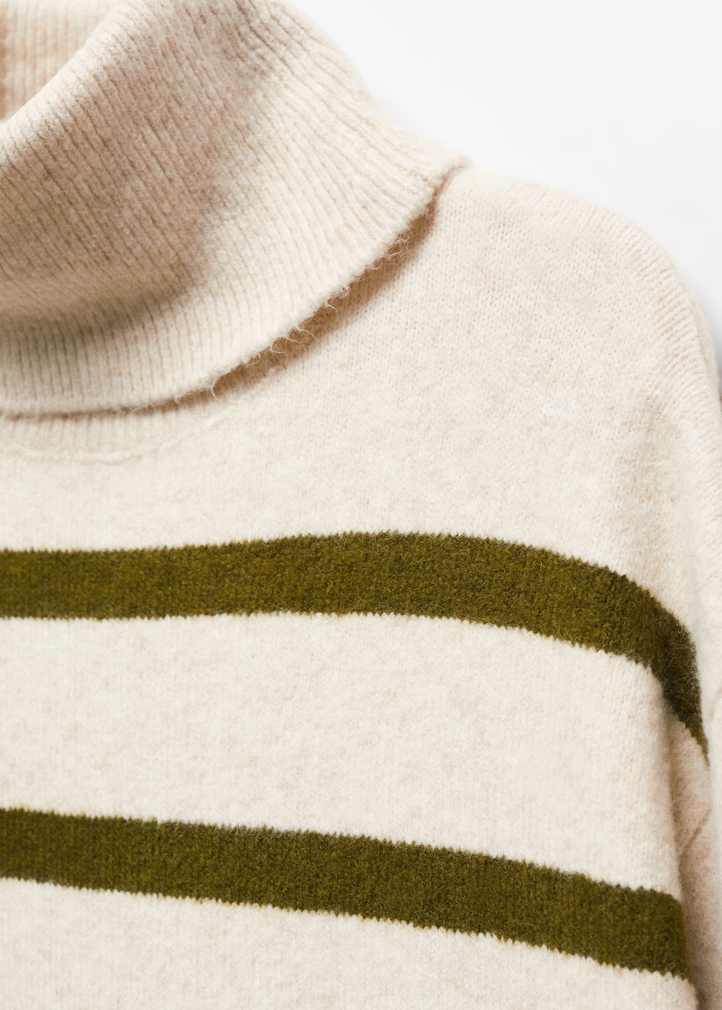 Knitted turtleneck dress - Details of the article 8