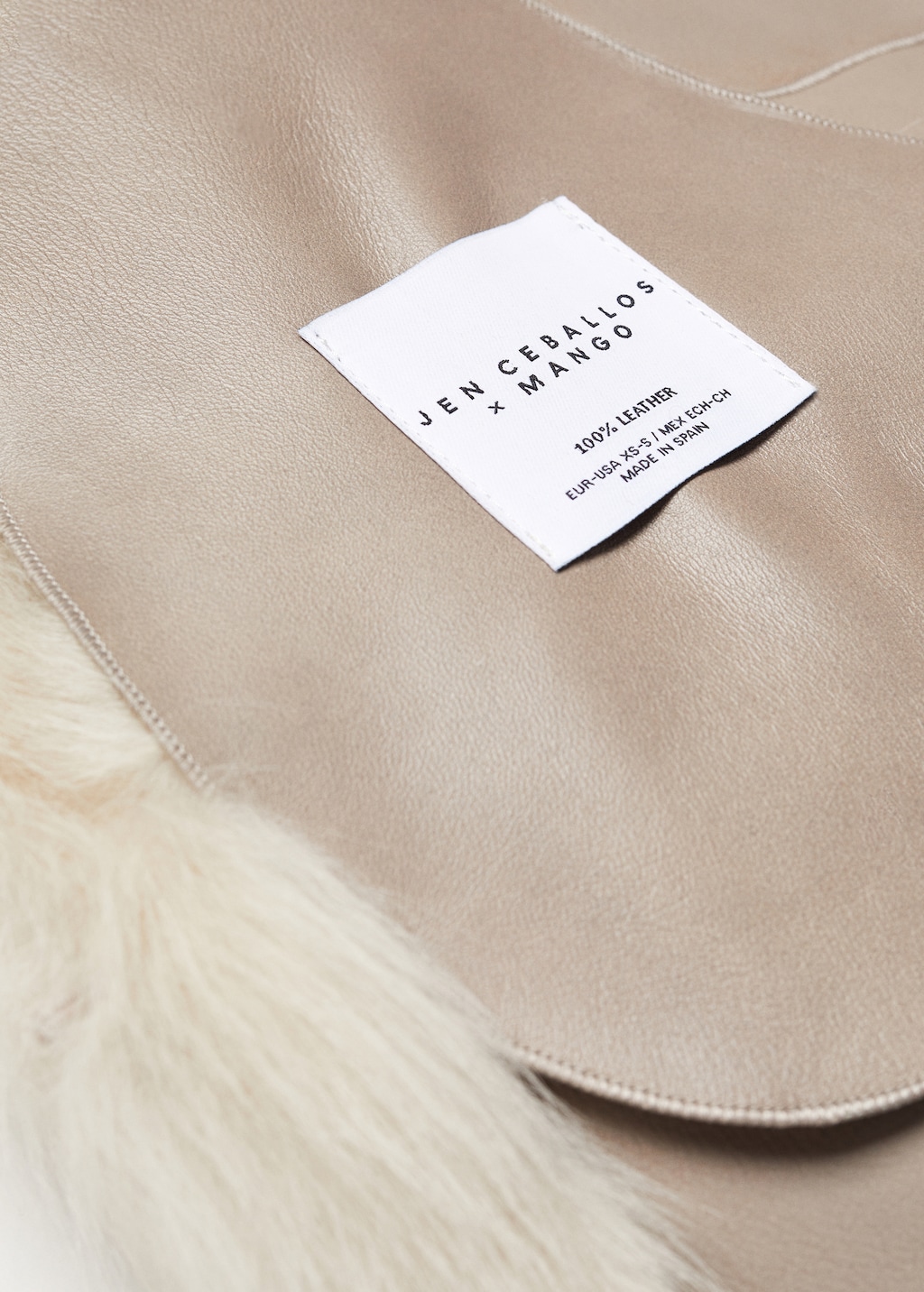 Leather coat  with fur-effect interior - Details of the article 0