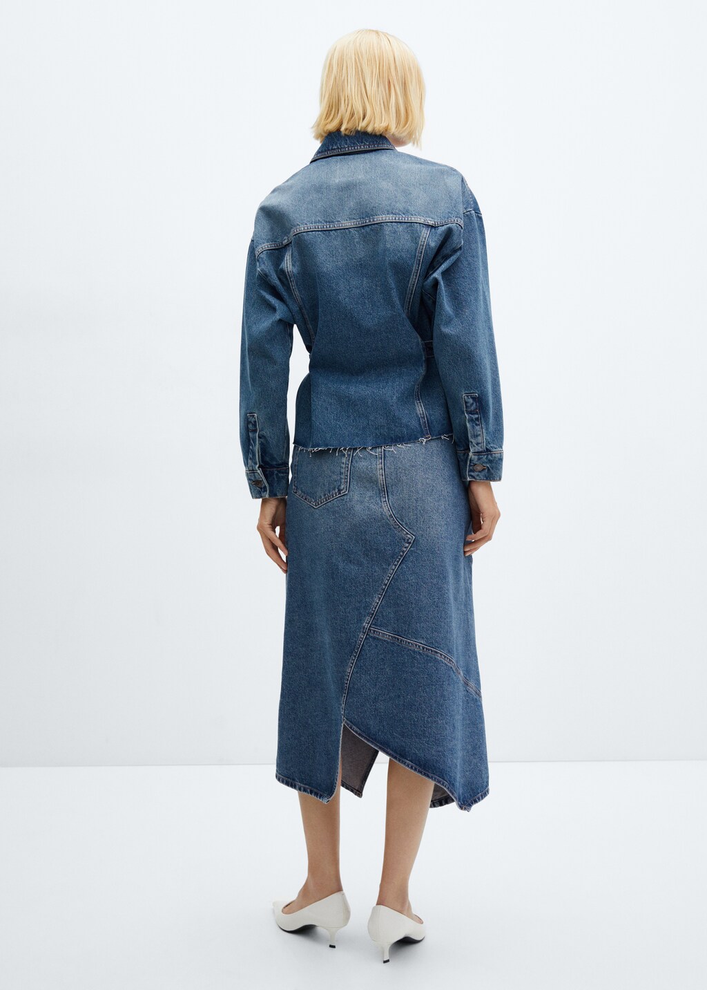 Fitted denim jacket - Reverse of the article