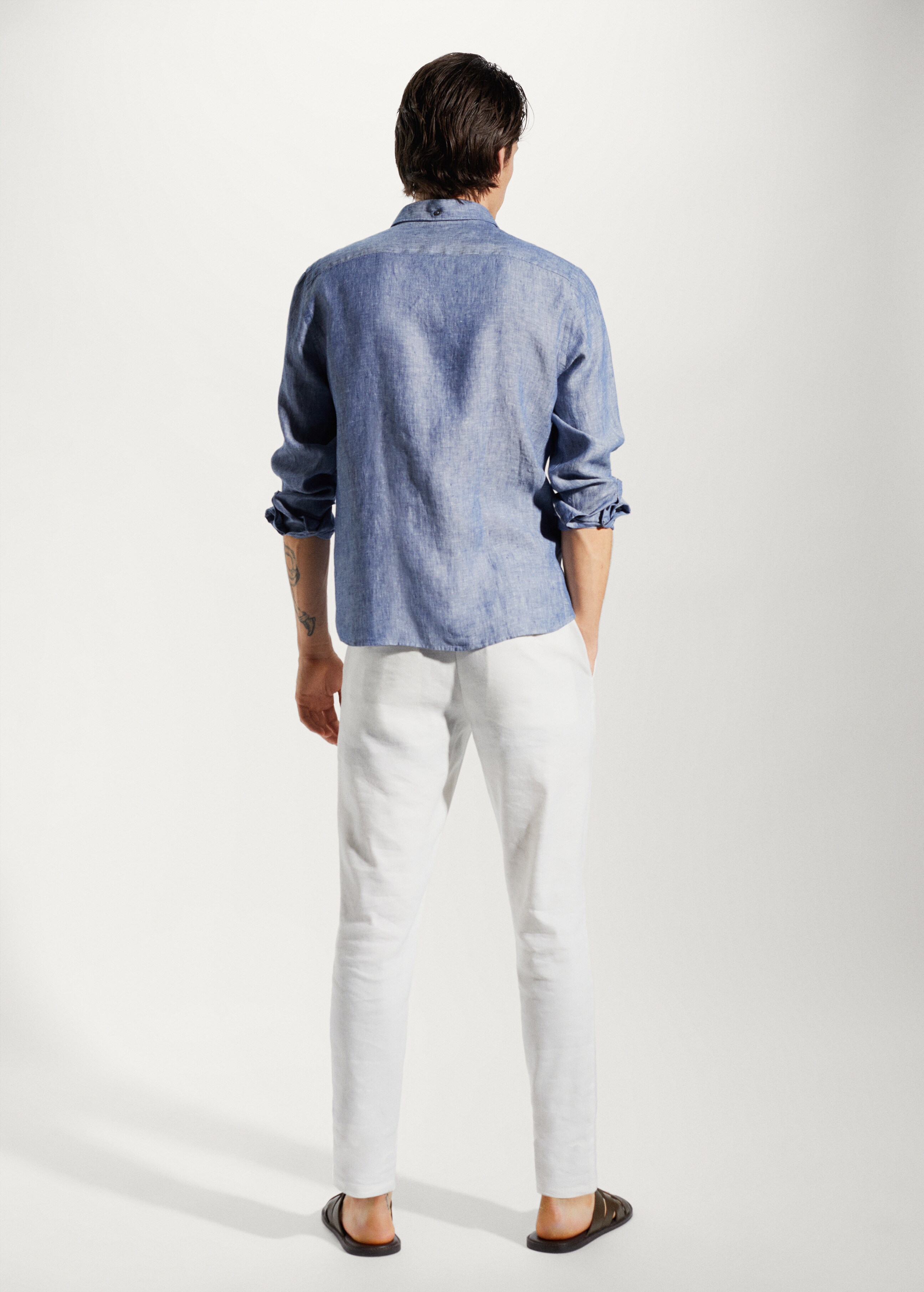 100% linen slim-fit shirt - Reverse of the article