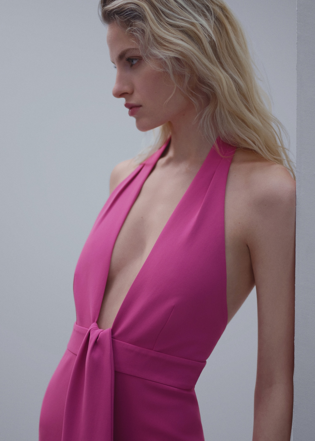 Halter jumpsuit with bow detail - Details of the article 1