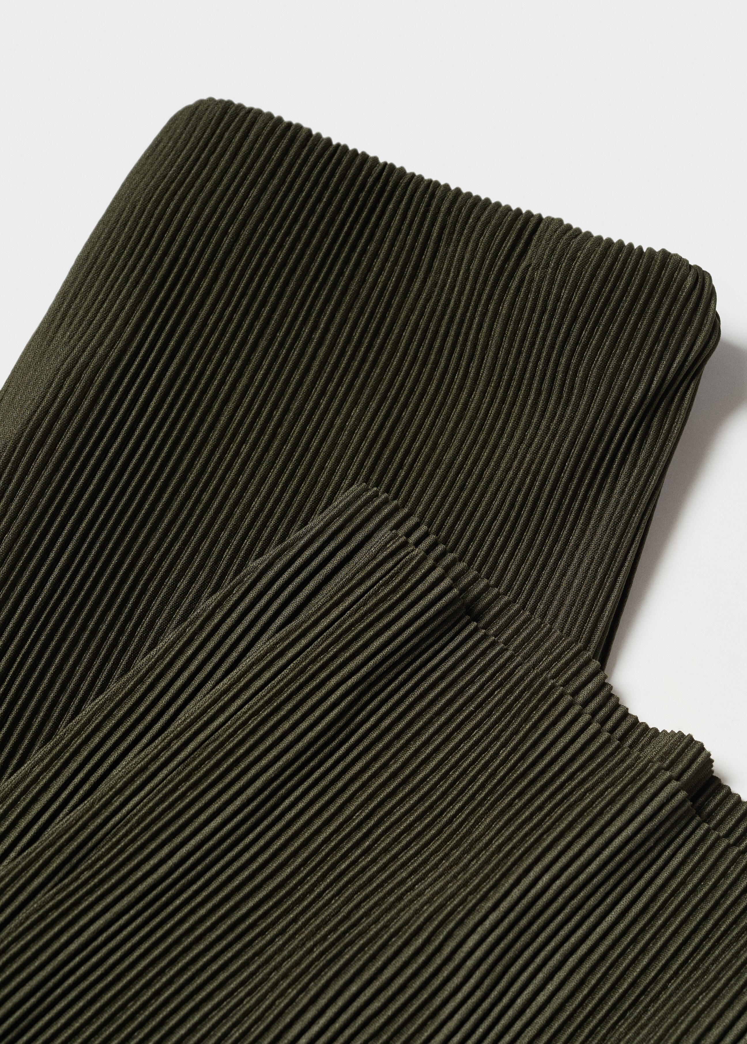 Pleated straight trousers - Details of the article 8