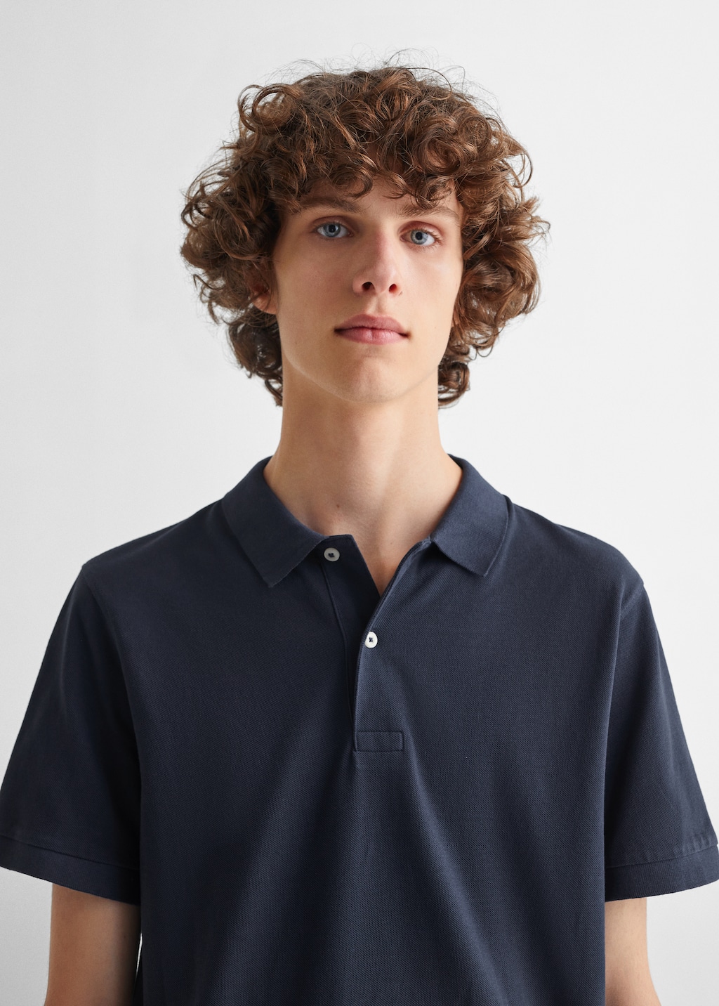 Short-sleeved cotton polo shirt - Details of the article 1