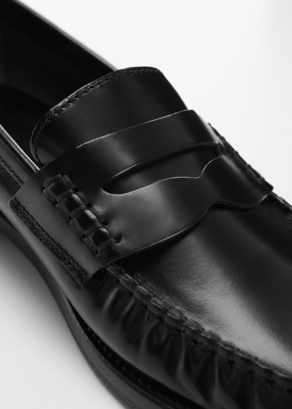 Leather penny loafers - Details of the article 2