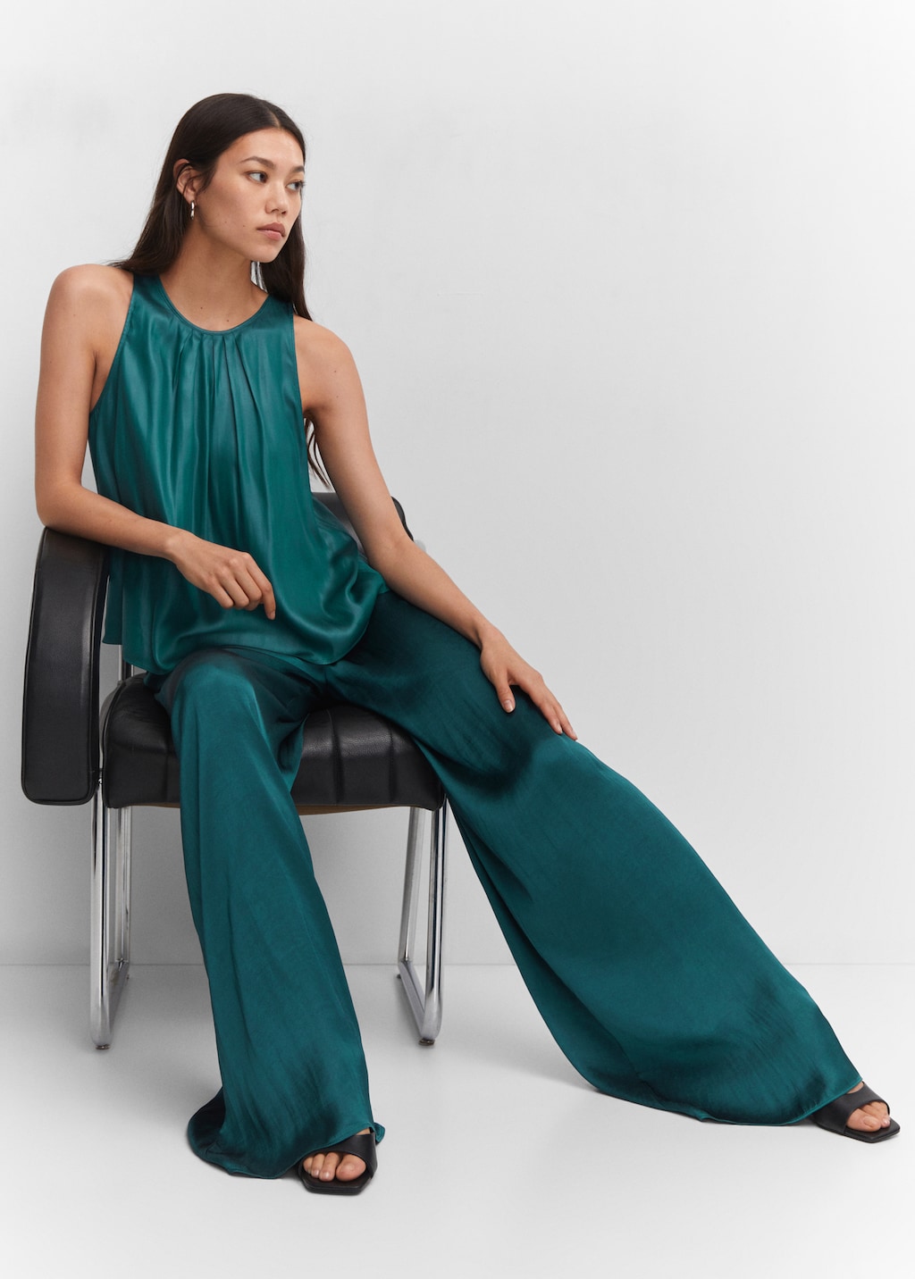 Satin wideleg trousers - Details of the article 2