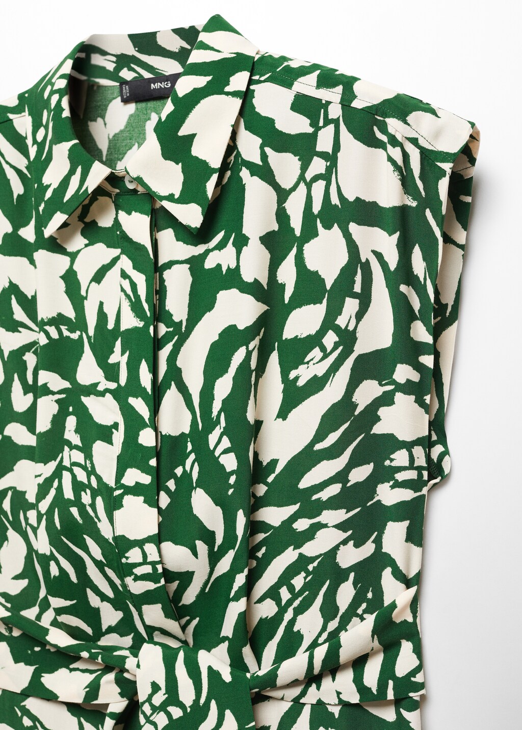 Printed jumpsuit with bow - Details of the article 8