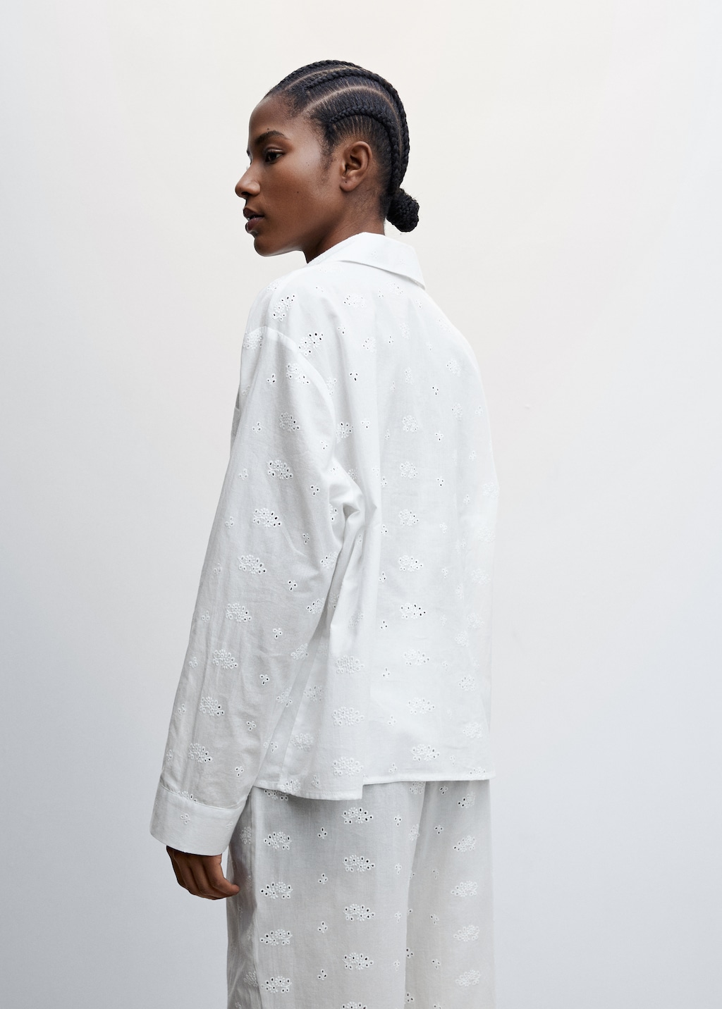 Pyjama shirt with openwork details - Reverse of the article