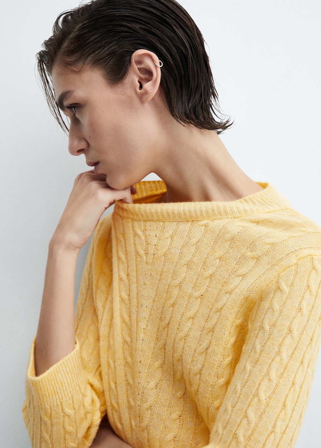 Knitted braided sweater - Details of the article 2