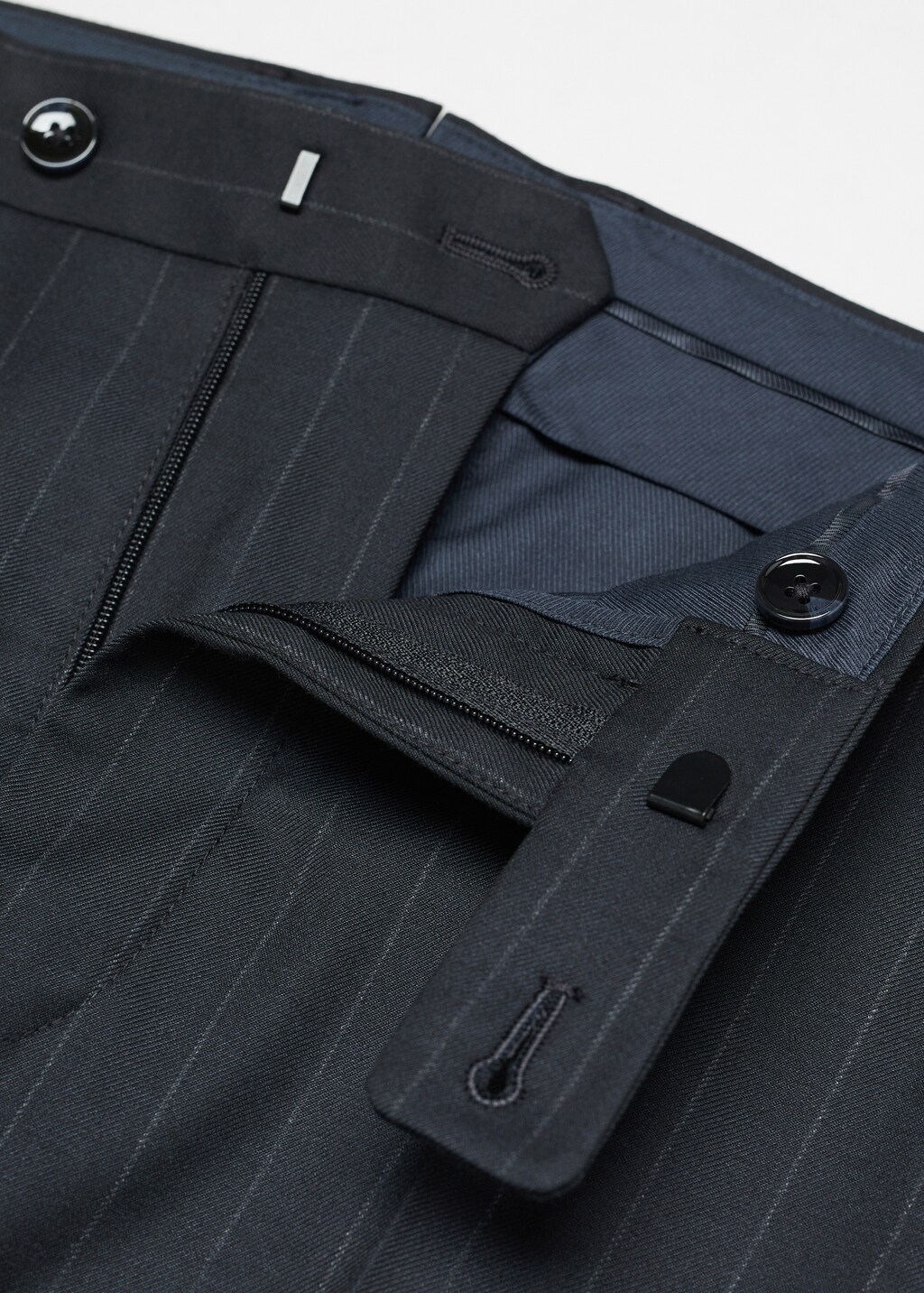 Stretch fabric slim-fit suit trousers - Details of the article 8