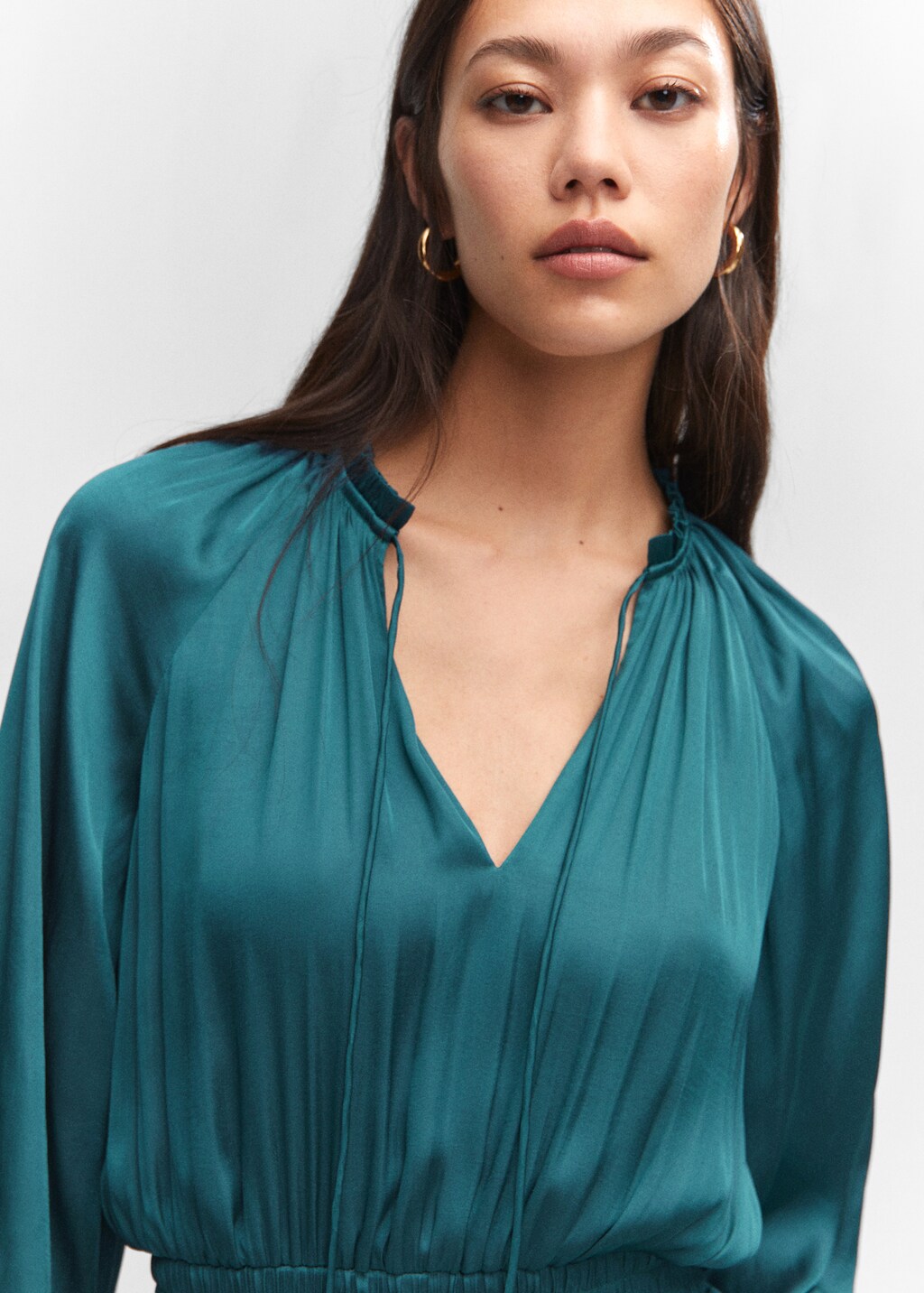 Puffed sleeves satin dress - Details of the article 1