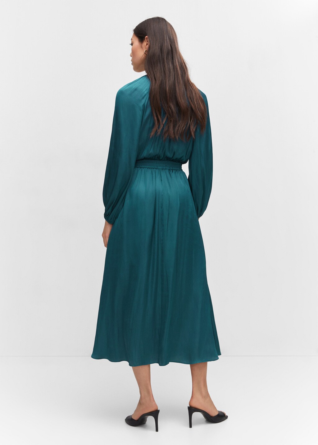 Puffed sleeves satin dress - Reverse of the article