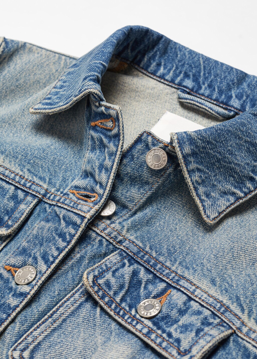 Pocketed denim jacket - Details of the article 8