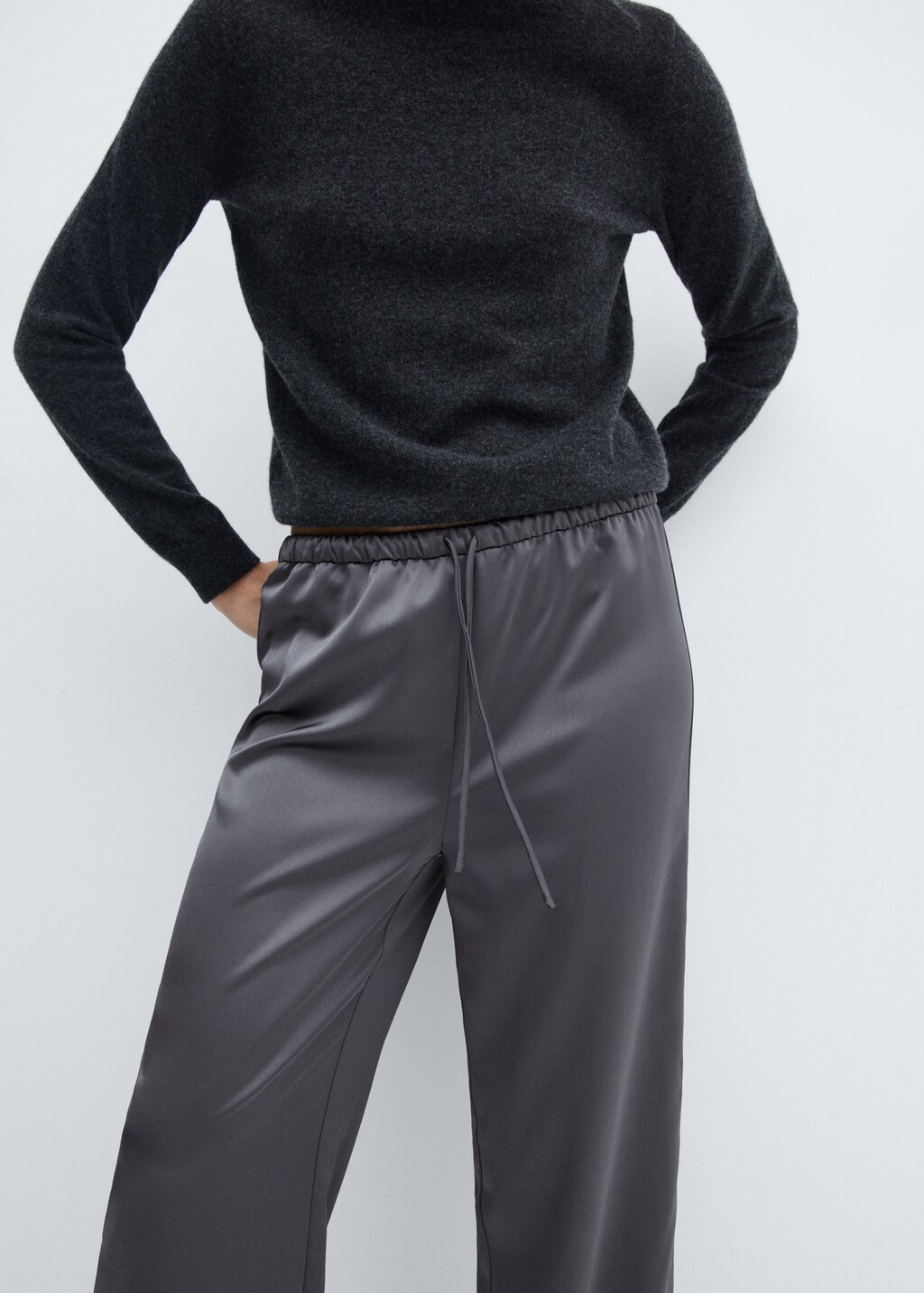 Satin-finish elastic waist trousers - Details of the article 6