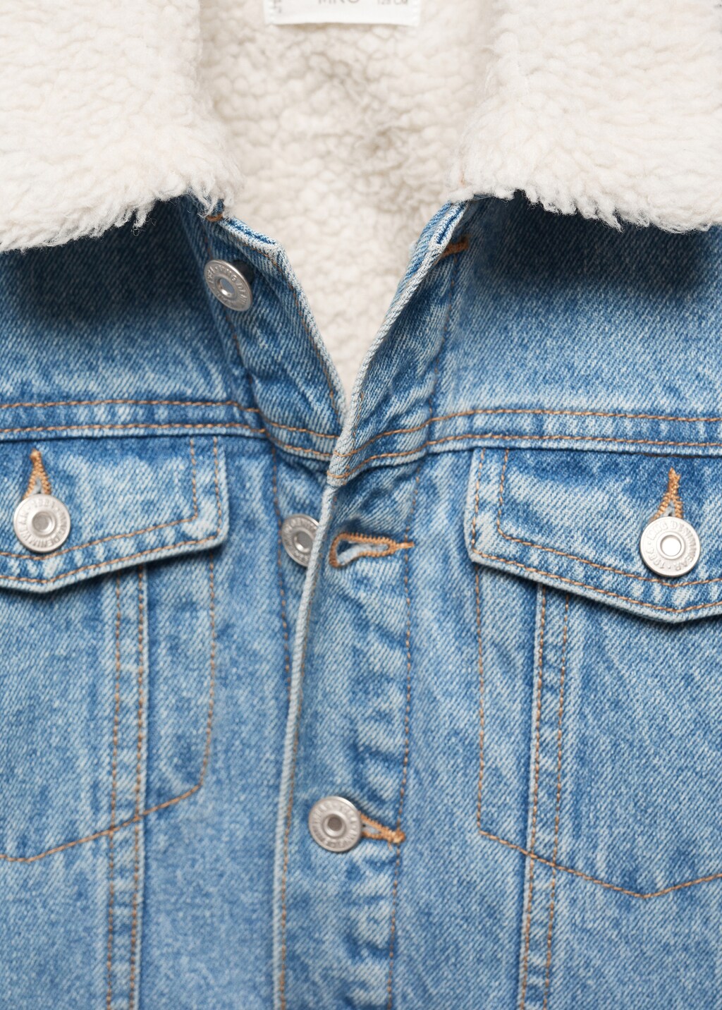 Jacket with shearling-effect lining  - Details of the article 8