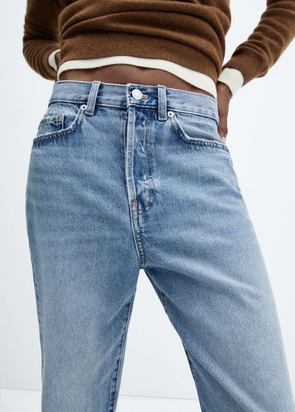 Straight jeans with forward seams - Details of the article 6