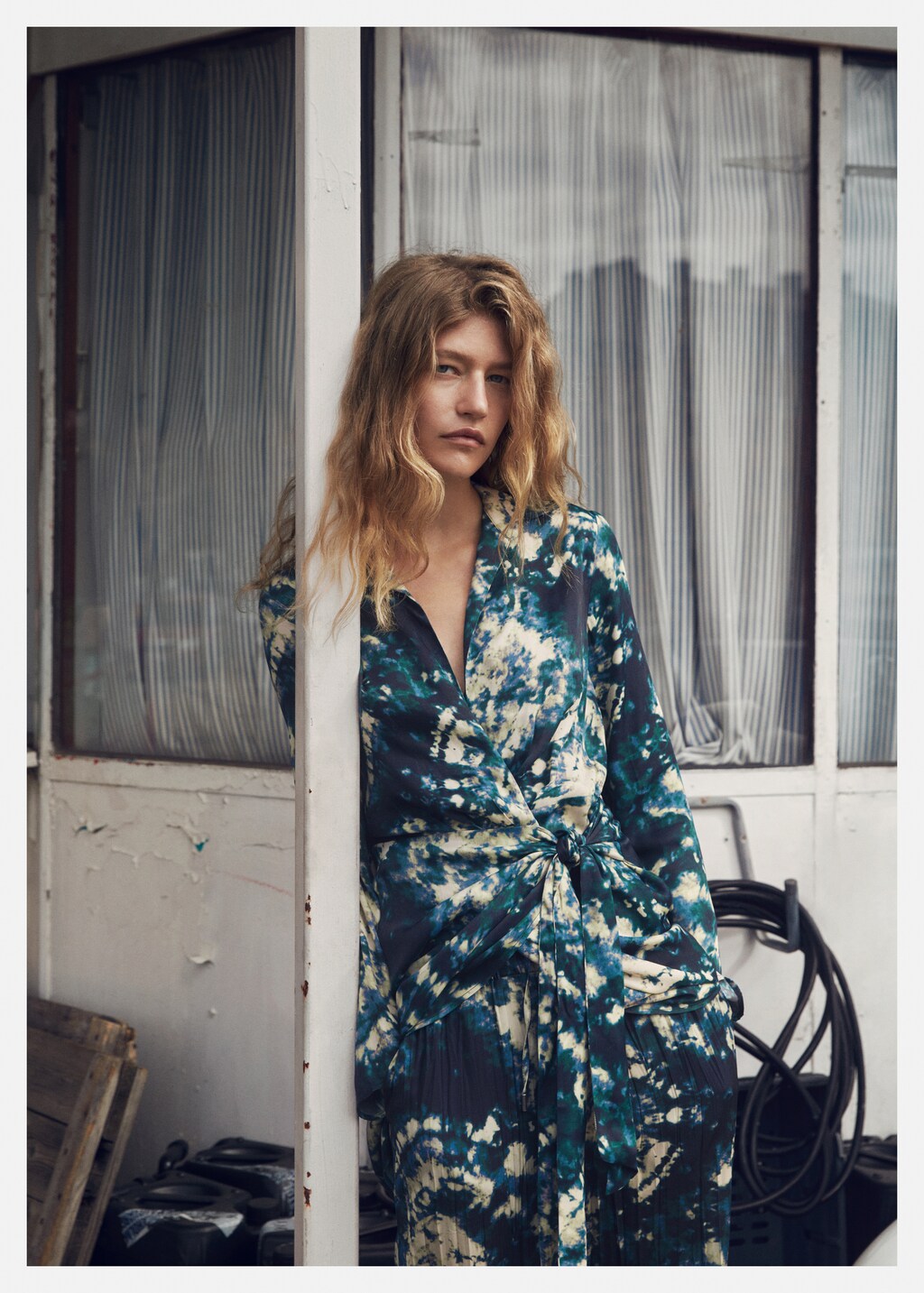 Tie-dye dress with knot detail - Details of the article 7