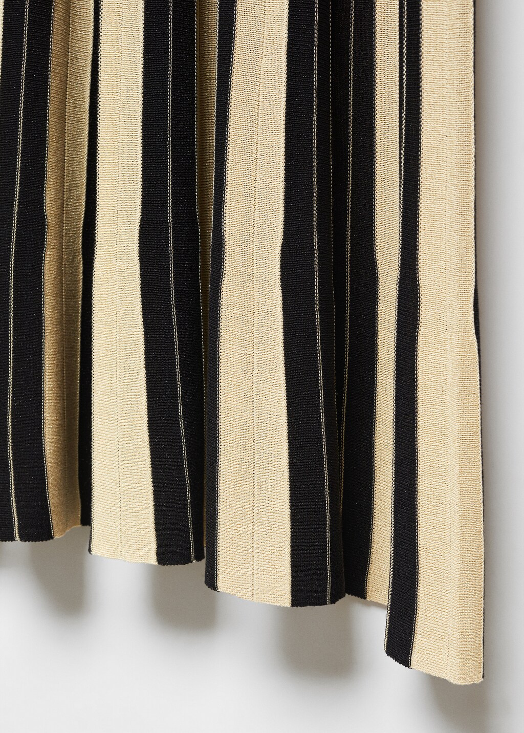 Striped knitted skirt - Details of the article 8