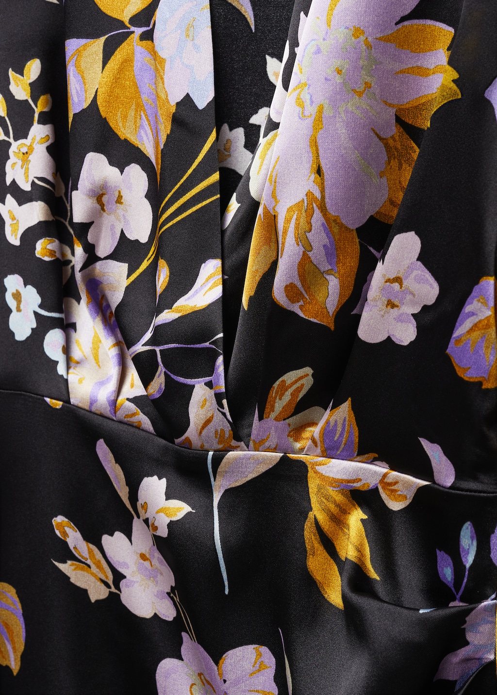 Robe satinée en imprimé fleuri - Détail de l'article 8