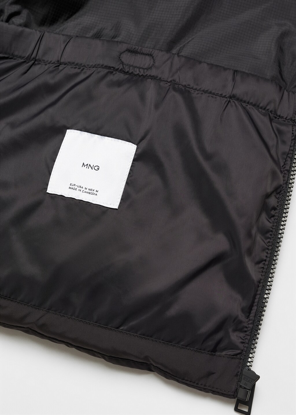 Water-repellent quilted anorak - Details of the article 8