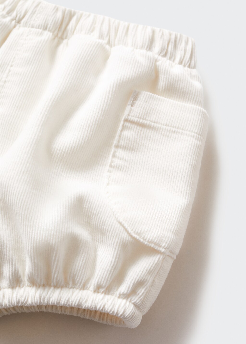 Pocketed corduroy shorts - Details of the article 0