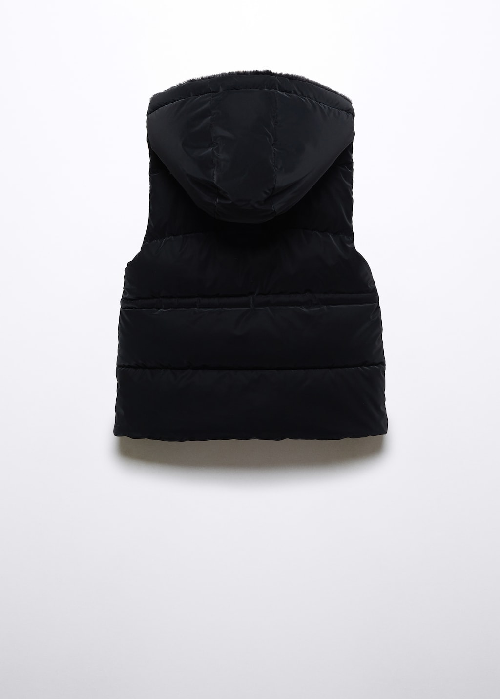 Quilted gilet with fur-effect hood - Details of the article 3