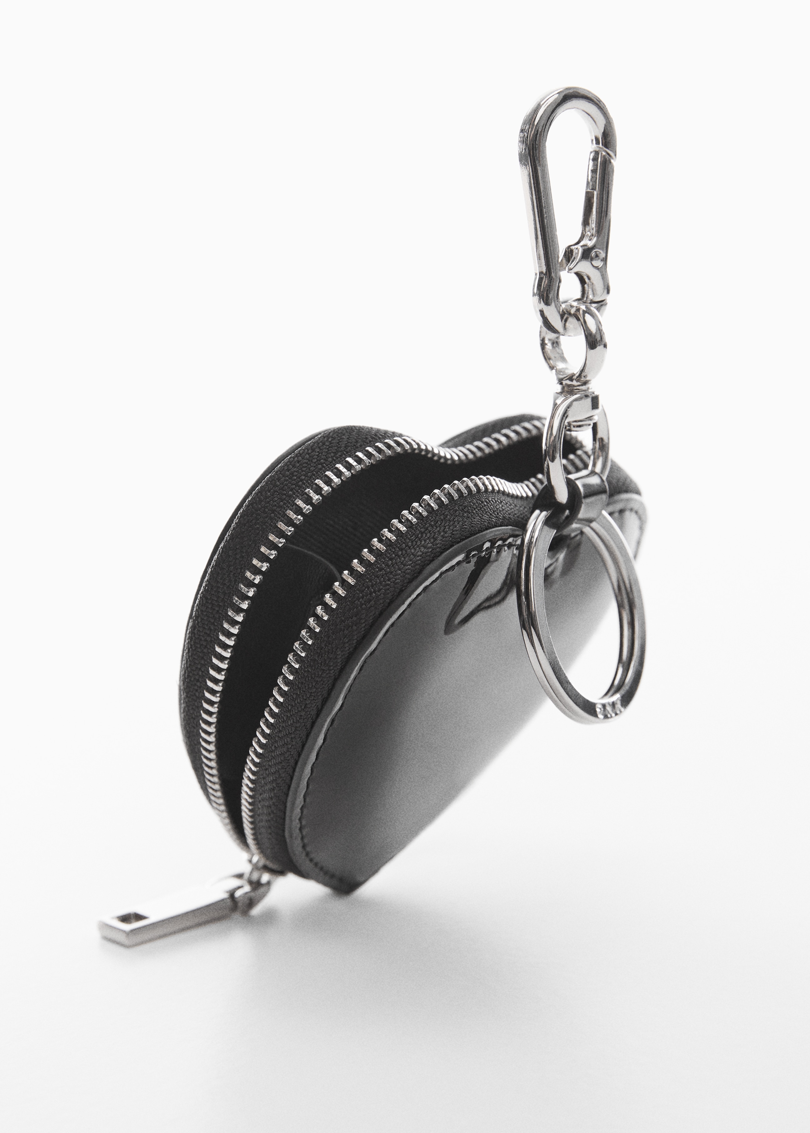 Wallet with heart keychain  - Details of the article 1