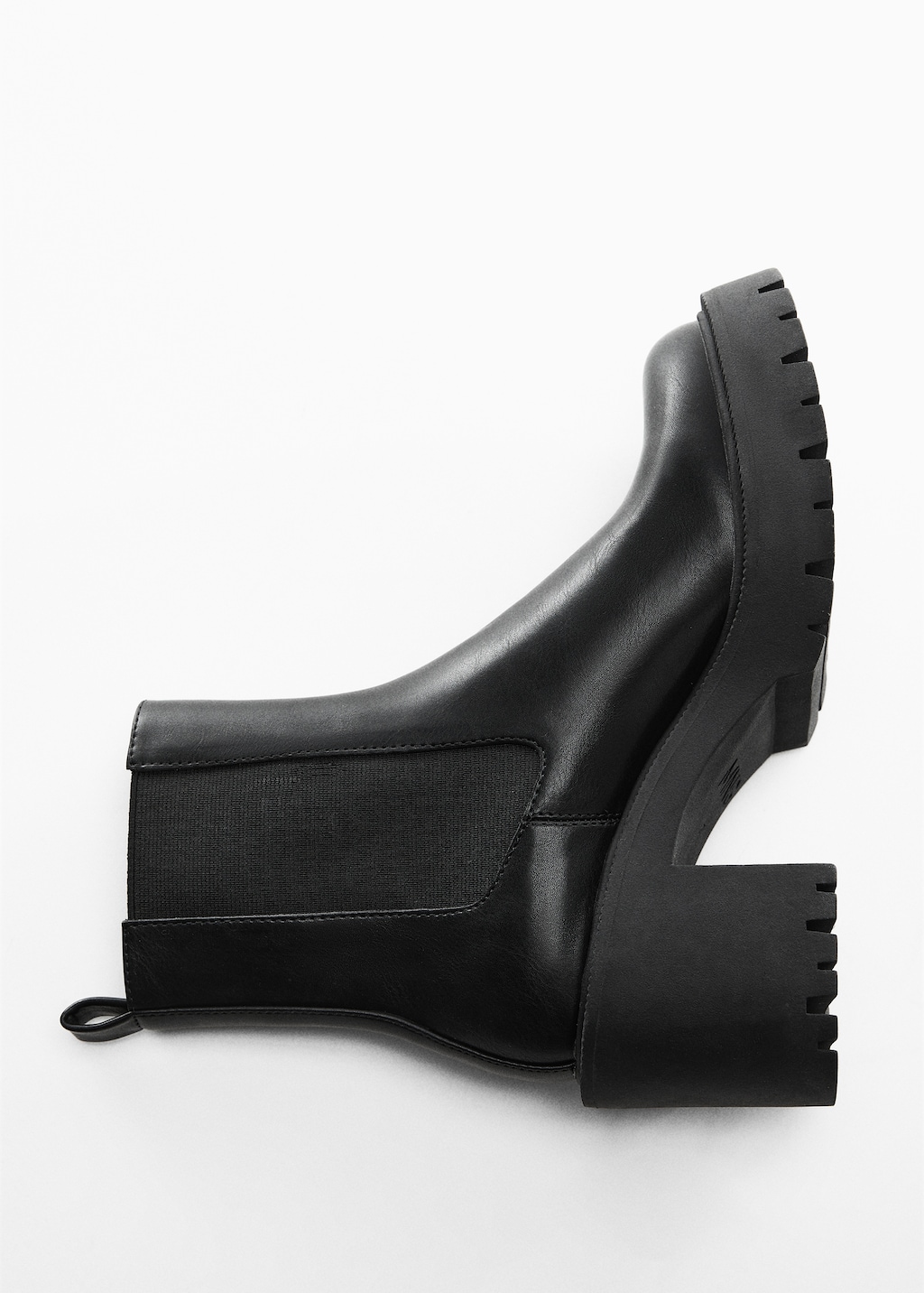 Track sole Chelsea boots - Details of the article 5