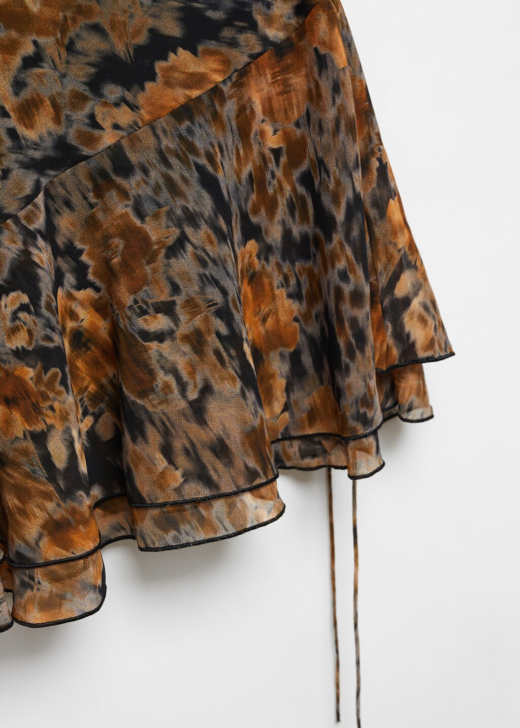 Semi-transparent printed skirt - Details of the article 8