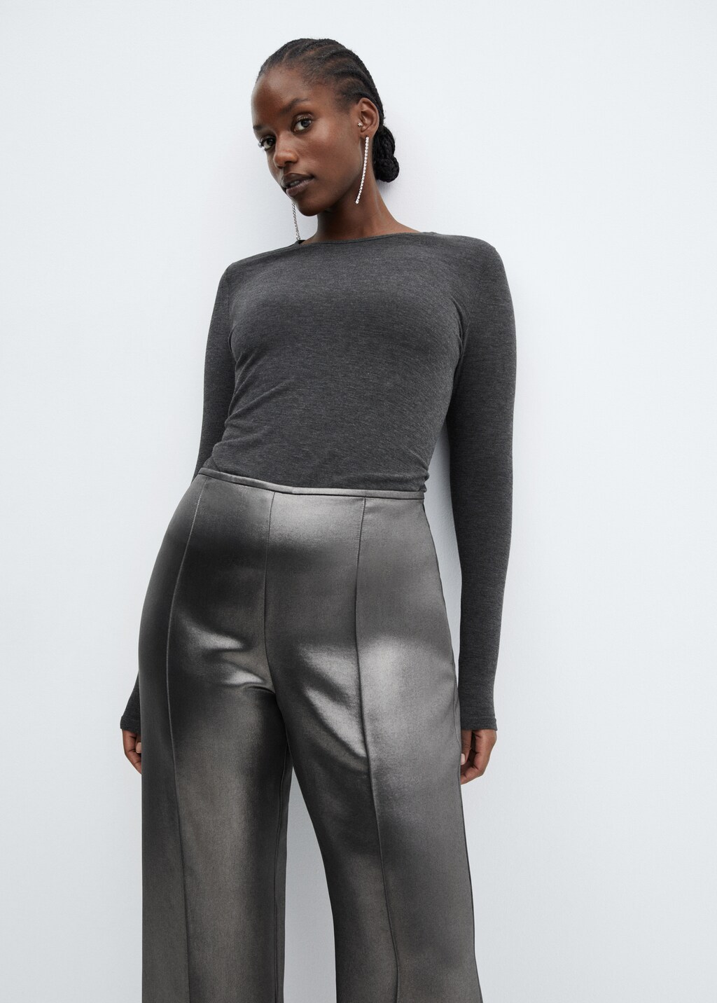 Metallic-effect trousers - Details of the article 5