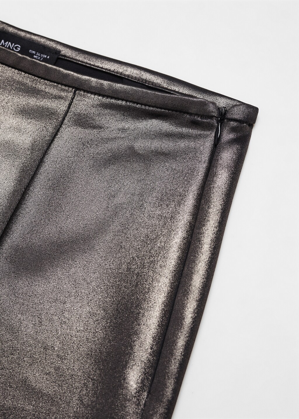 Broek met metallic effect - Detail van het artikel 8