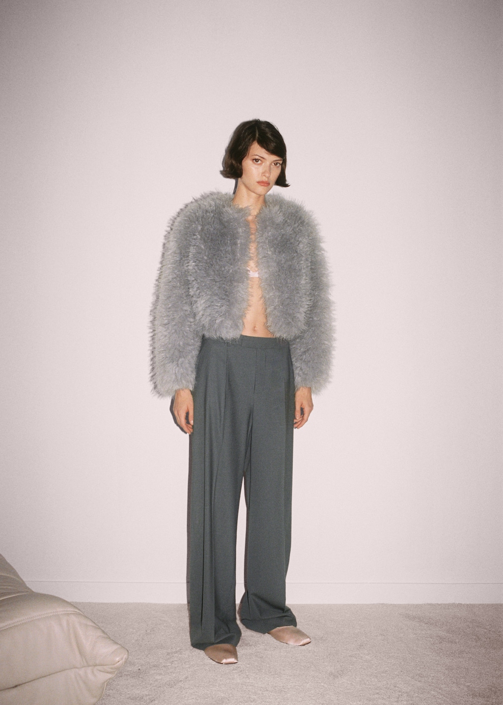 Short fur-effect jacket - Details of the article 7