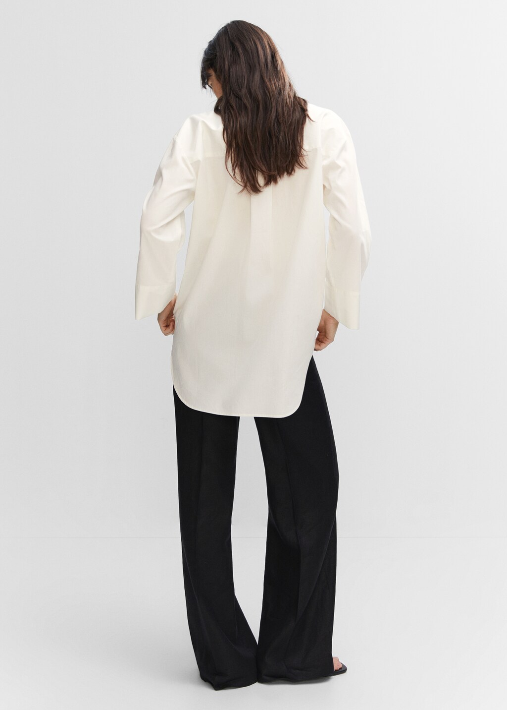 Oversized blouse met V-hals - Achterkant van het artikel