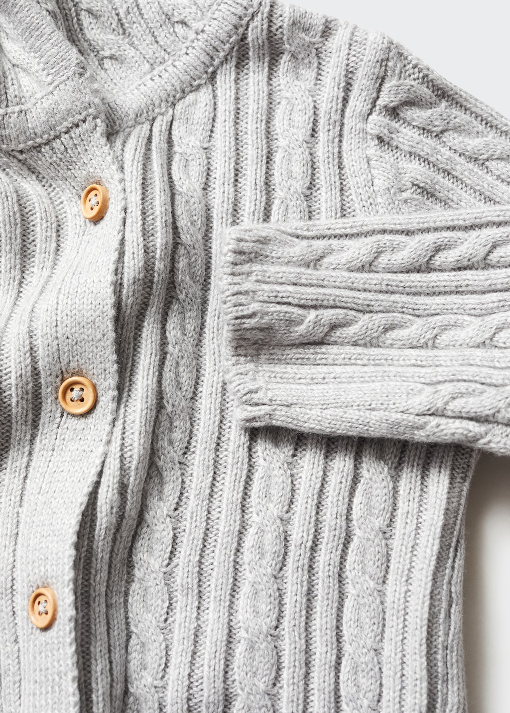 Knitted braided cardigan - Details of the article 0