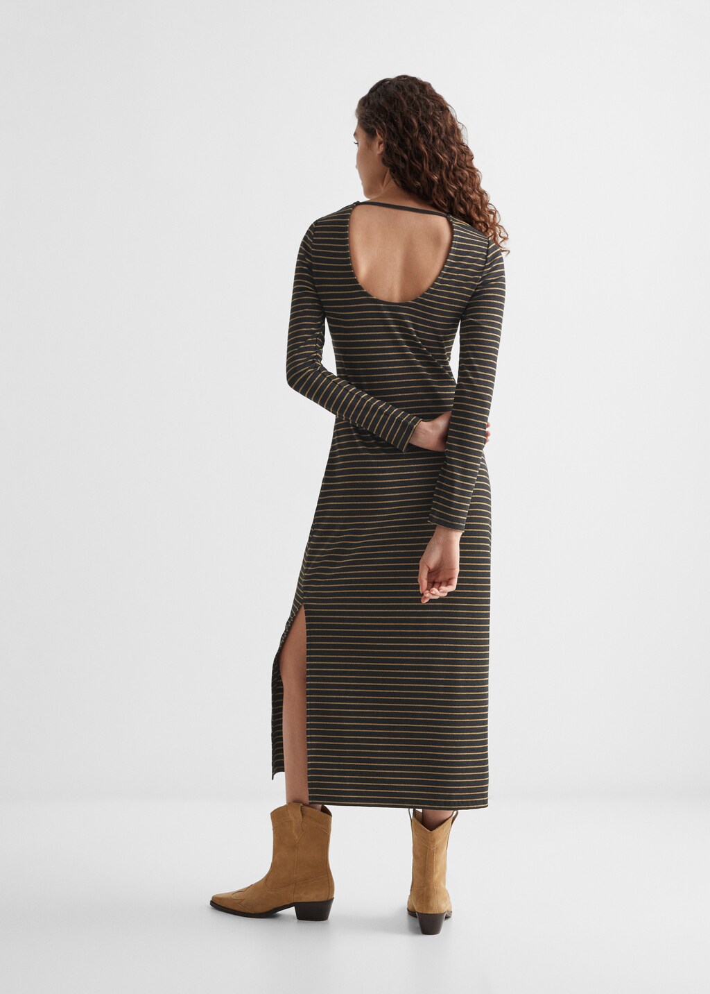 Cut-out striped dress - Reverse of the article