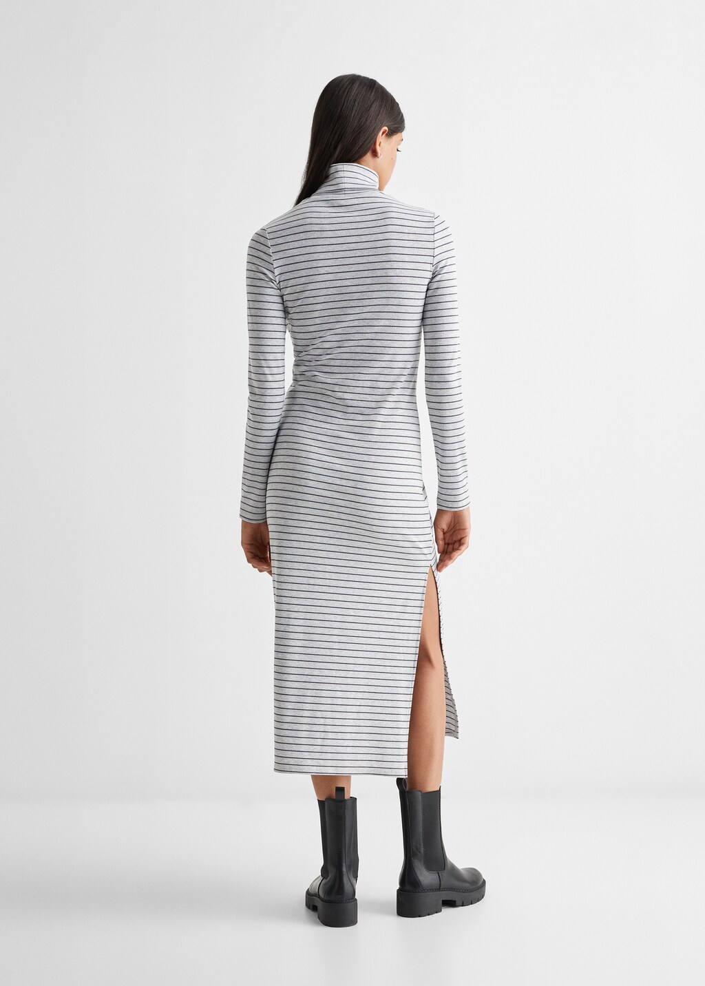 Striped long dress - Reverse of the article