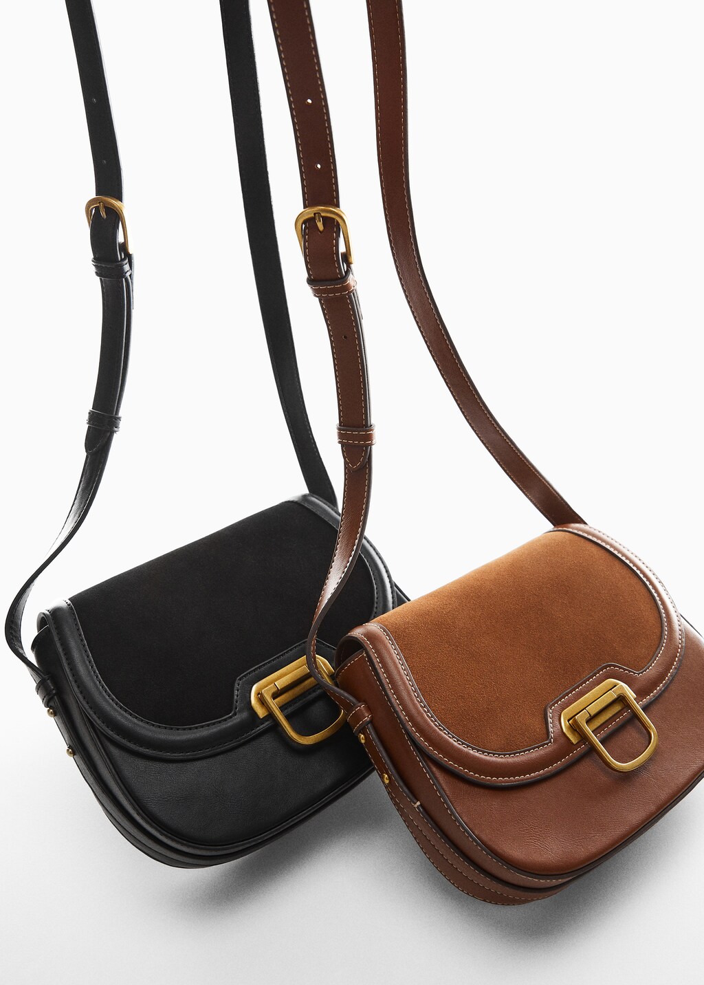 Shoulder bag with buckle - Details of the article 5