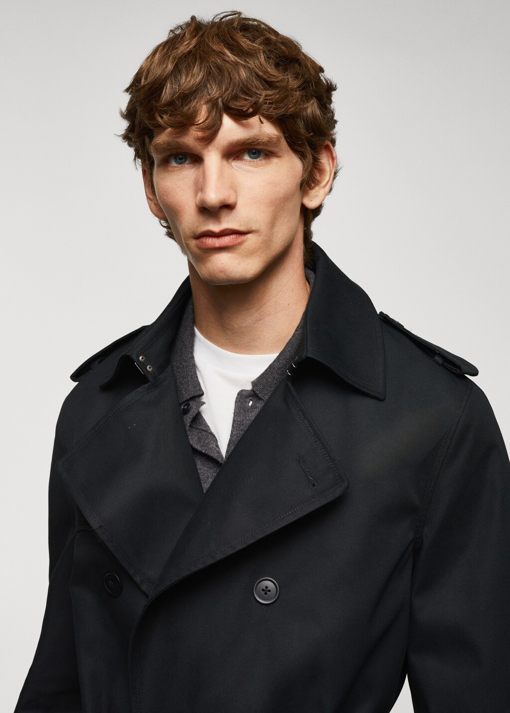 Classic water-repellent trench coat - Details of the article 1