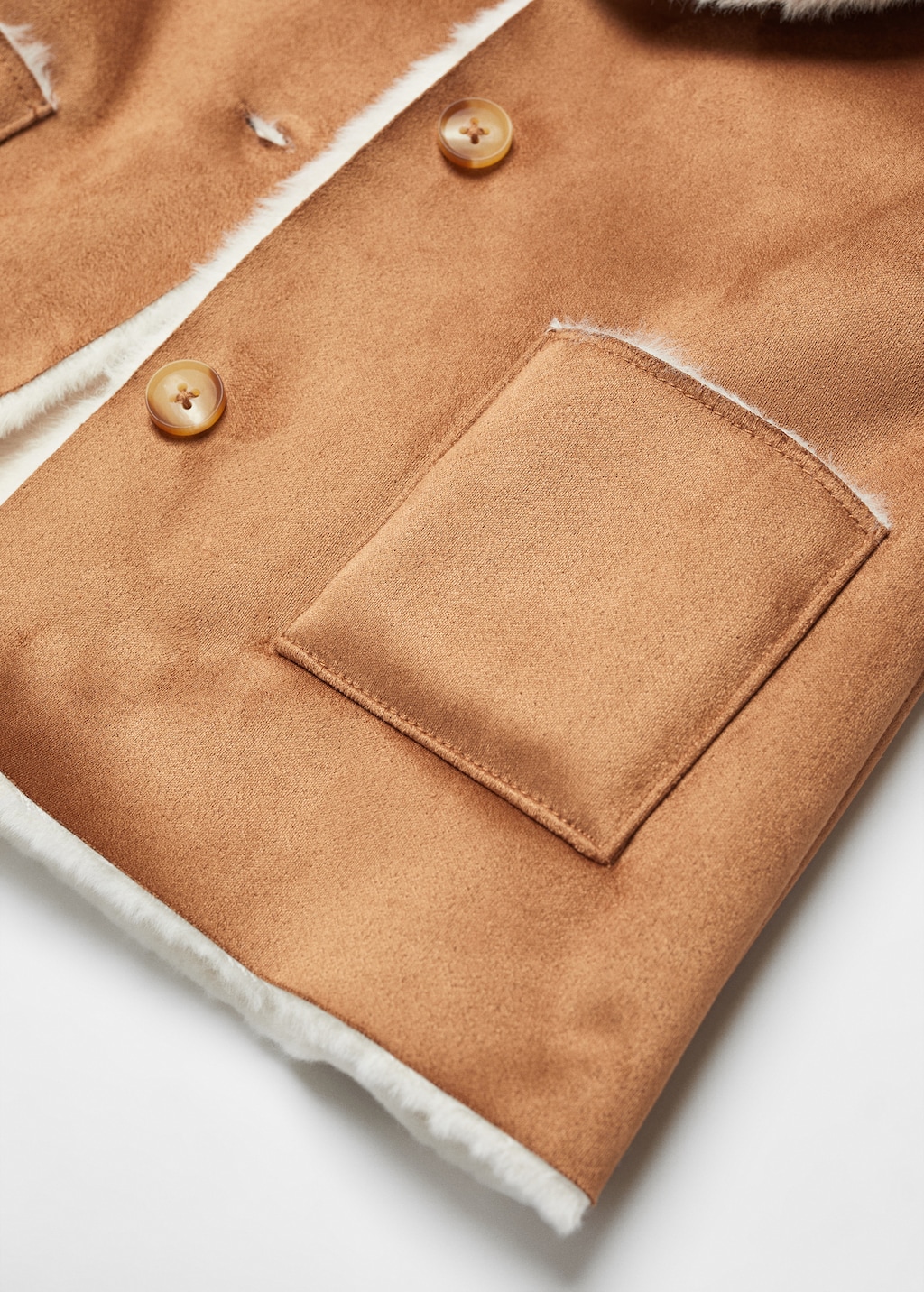 Coat with shearling-effect lining - Details of the article 8