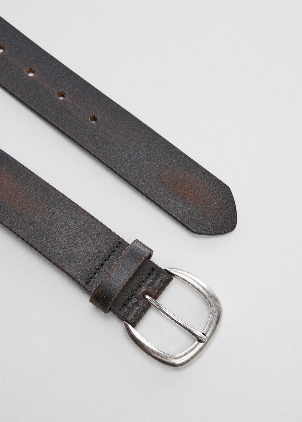 Leather belt - Details of the article 1