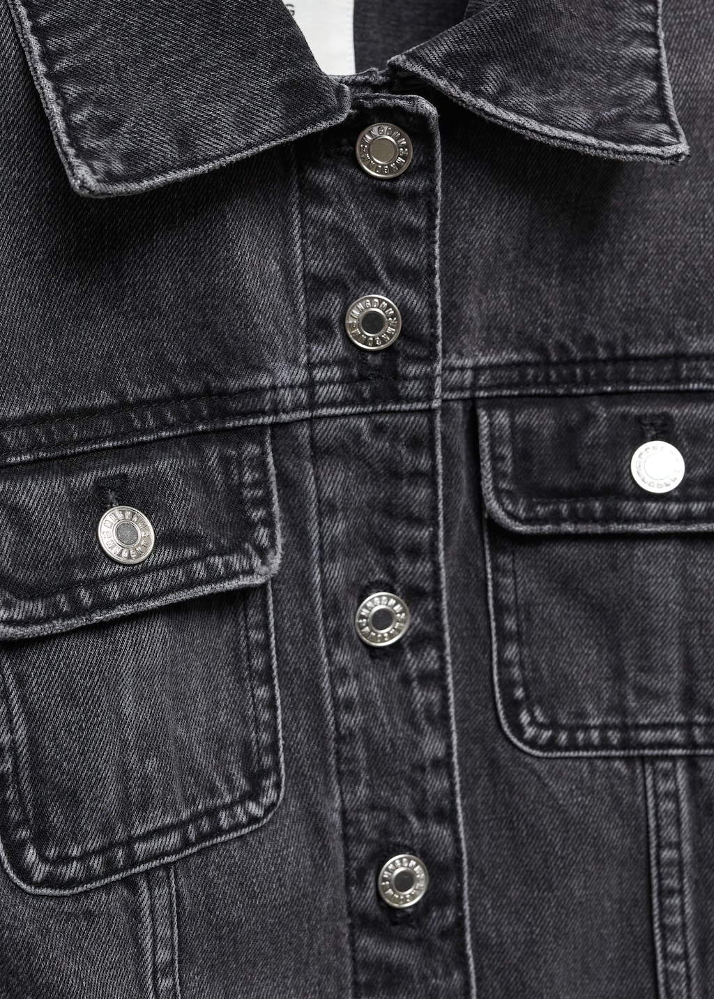 Pocketed denim jacket - Details of the article 8