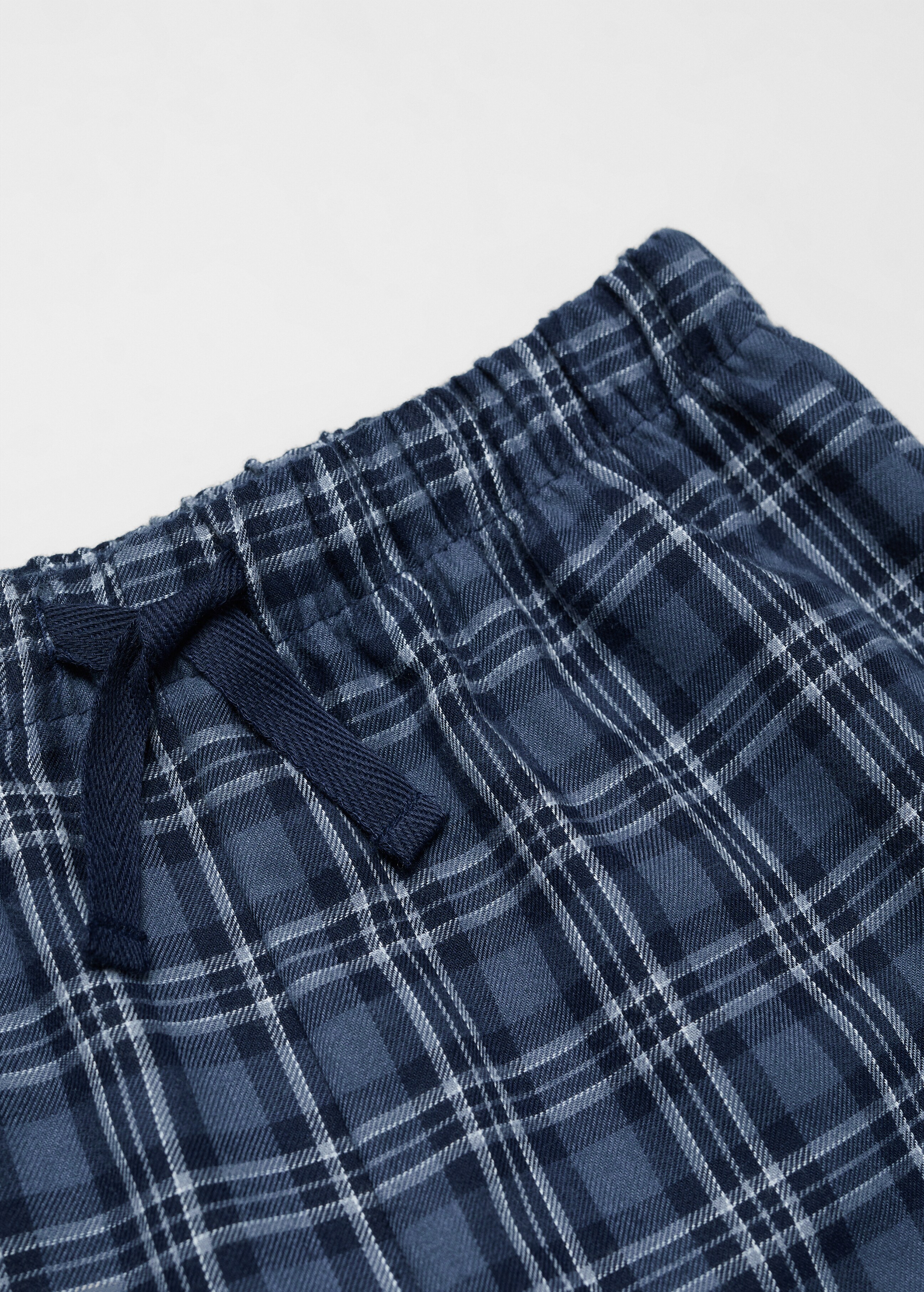 Two-pieces check long pyjamas - Details of the article 8