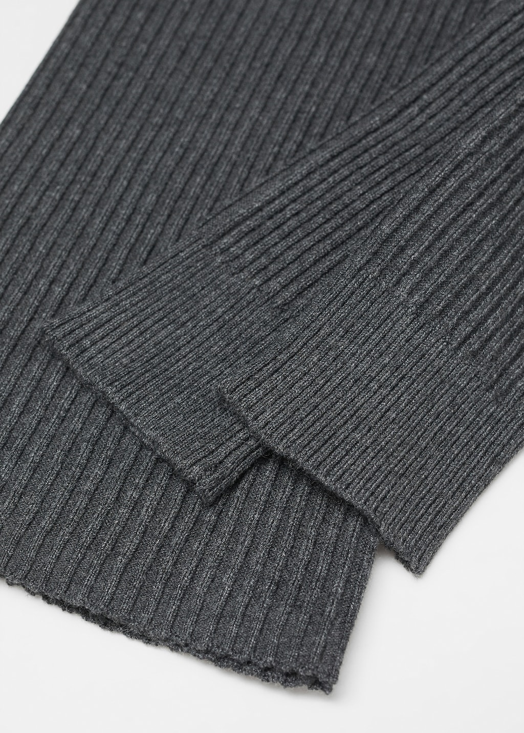 Knit sweater - Details of the article 8