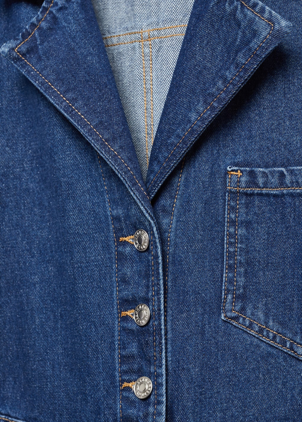 Denim jumpsuit with flaps - Details of the article 8