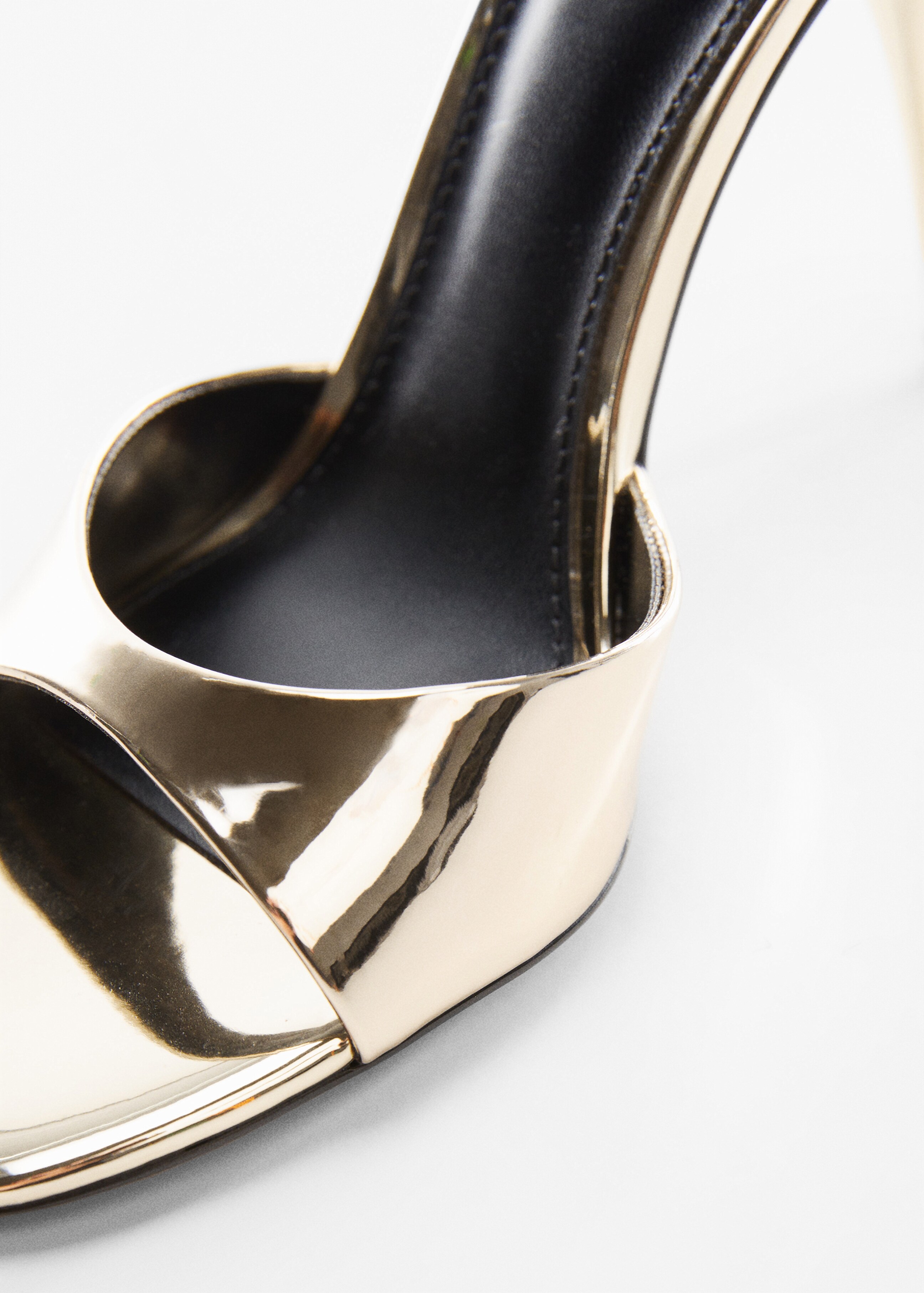 Metallic heel sandals - Details of the article 2