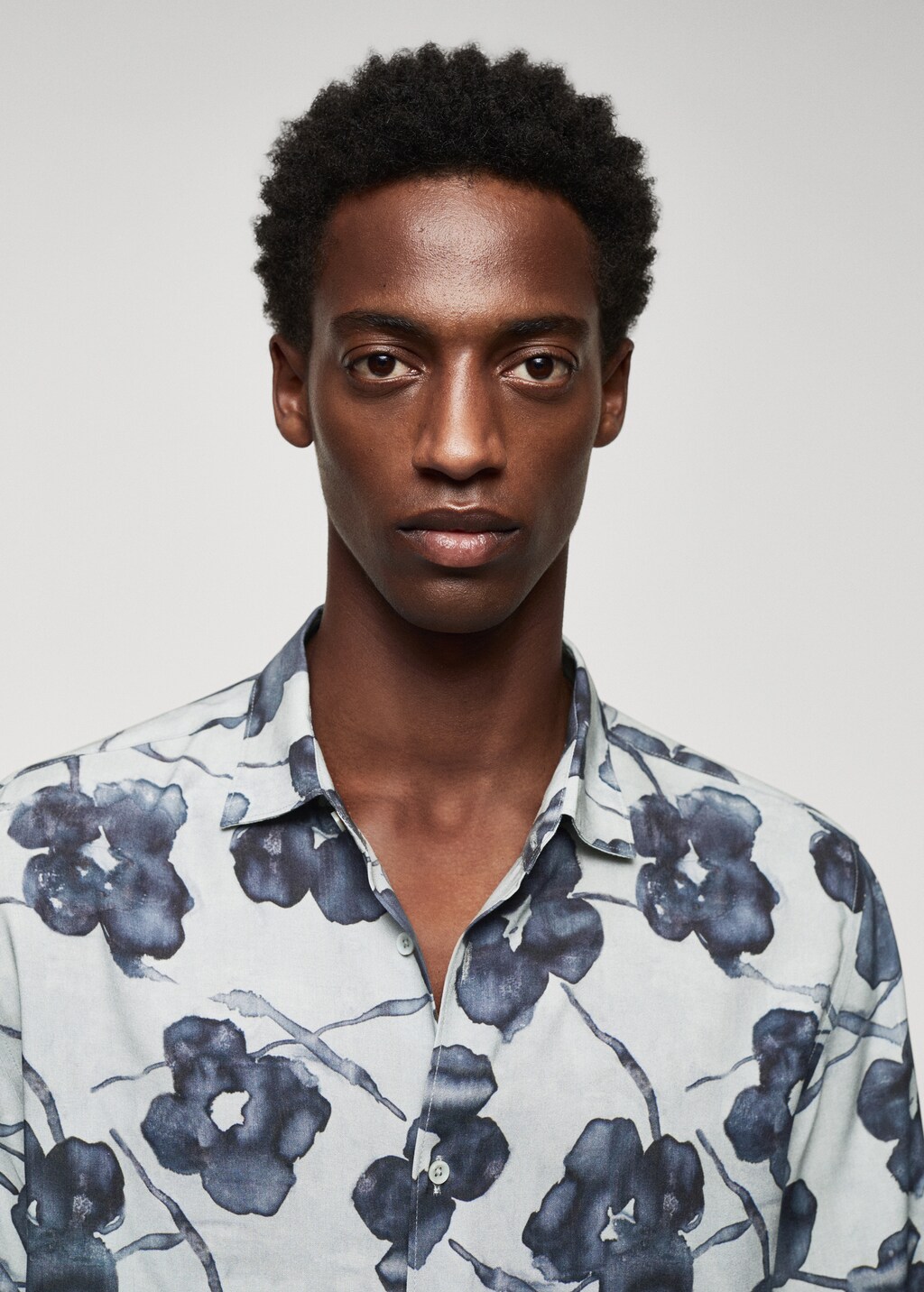 Flowy floral print shirt - Details of the article 1