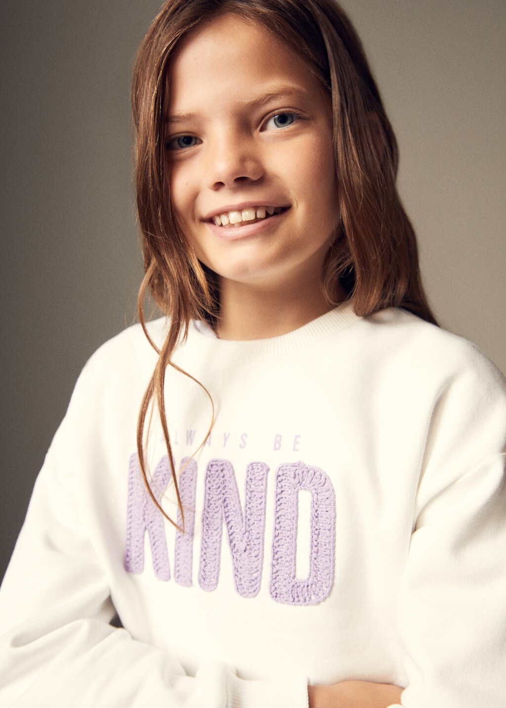 Sweatshirt med broderad text - Detaljer om artikeln 5