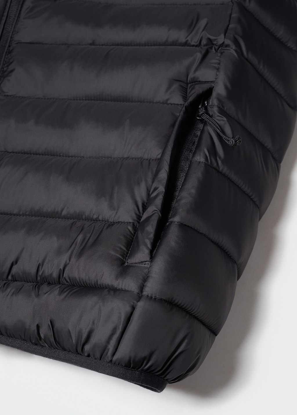 Quilted gilet - Details of the article 8