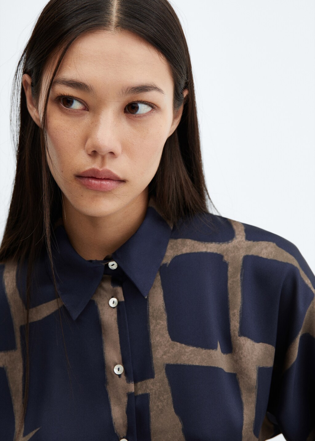 Printed long shirt - Details of the article 1