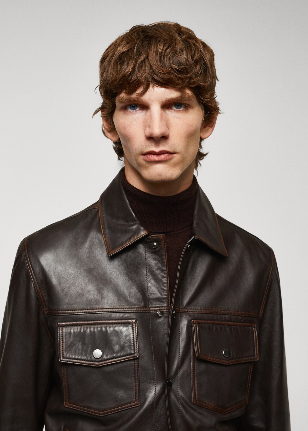 Leather jacket with worn effect - Details of the article 1