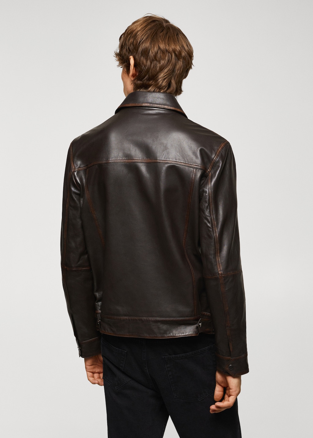 Leather jacket with worn effect - Reverse of the article